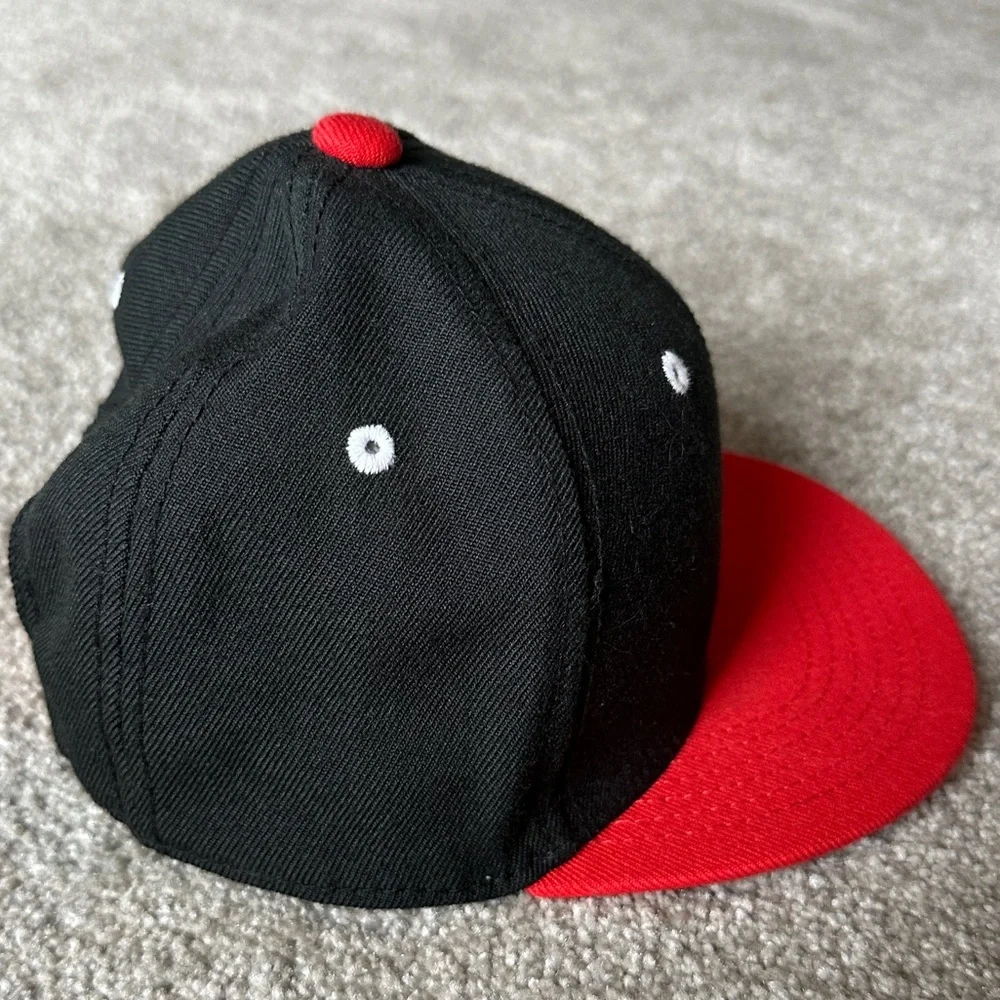 Like New NEFF Corpo Youth Snapback Adjustable Back Hat. Red, black & white